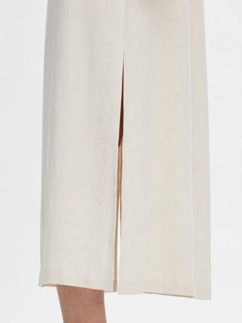 hjtaljet_maxinederdel_4-2.webp Nederdele>SELECTED HØJTALJET MAXINEDERDEL Beige