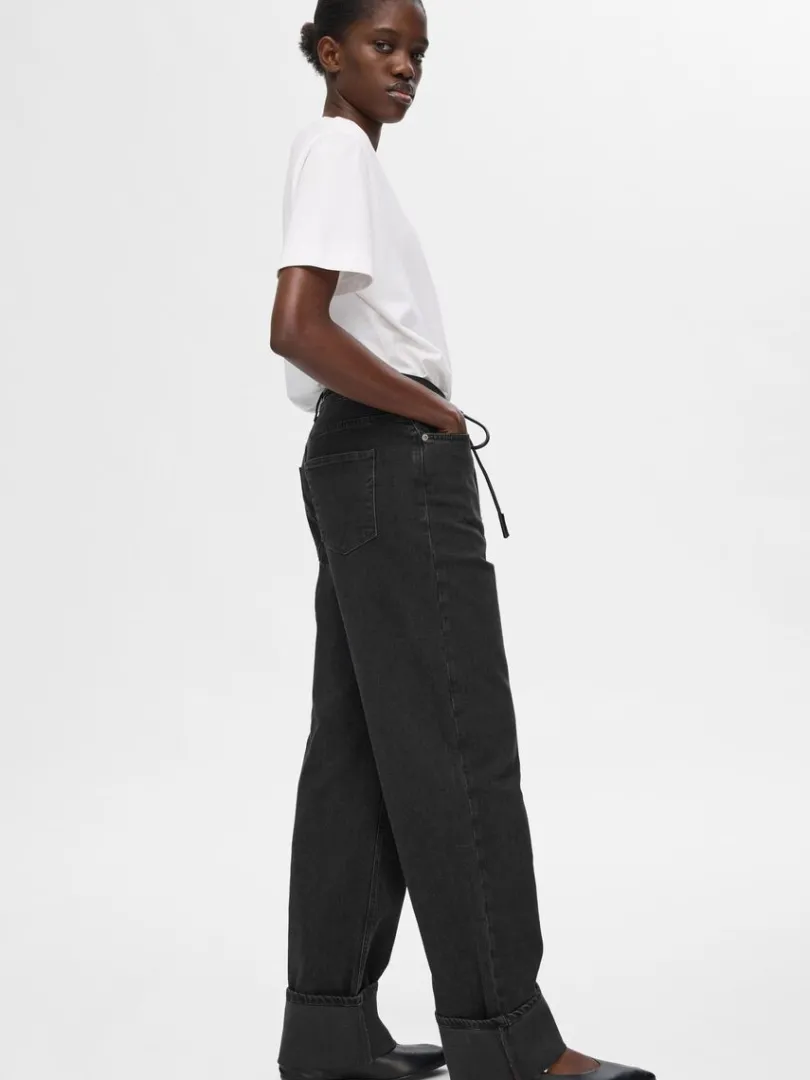hjtaljet_wide_fit_jeans_2.webp Jeans>SELECTED HØJTALJET WIDE FIT JEANS Black