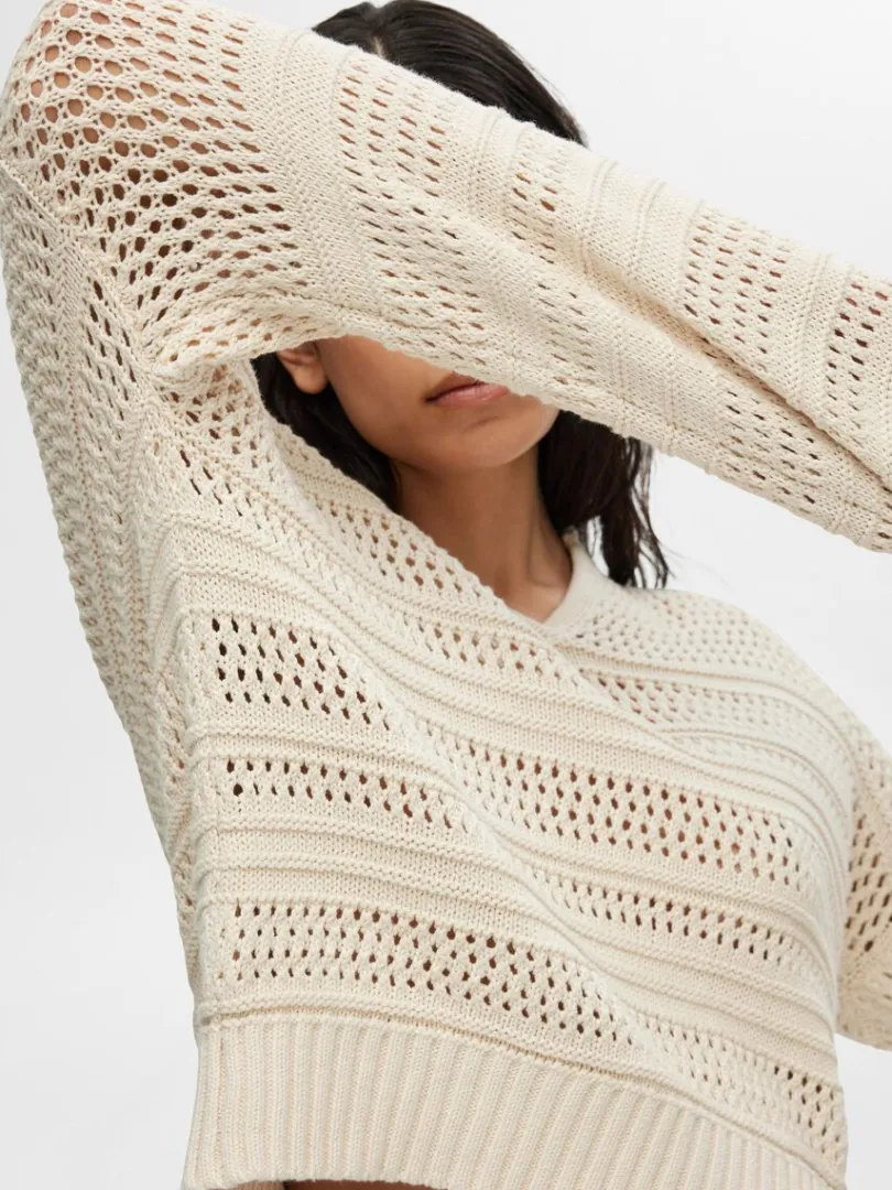 hklestil_pullover_2.webp Strik>SELECTED HÆKLESTIL PULLOVER Beige