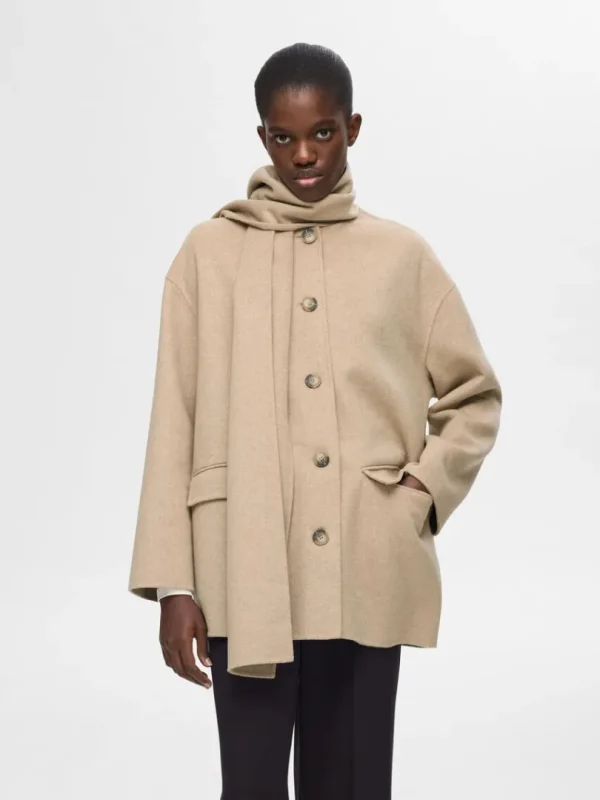 Overtøj>SELECTED INDBYGGET HALSTØRKLÆDE JAKKE Beige