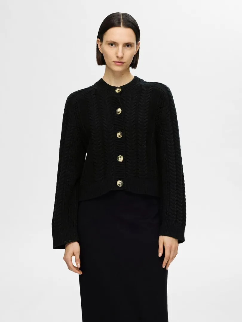 kabelstrik_cardigan_0-1.webp Strik>SELECTED KABELSTRIK CARDIGAN Black