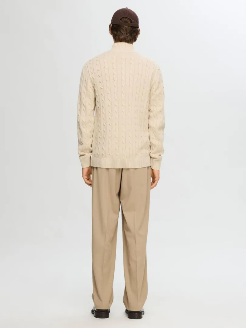 kabelstrik_striktrje_5-3.webp Strik>SELECTED KABELSTRIK STRIKTRØJE Beige