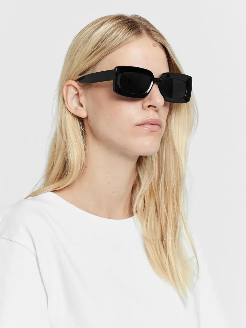 klassisk_solbriller_2.webp Accessories>SELECTED KLASSISK SOLBRILLER Black