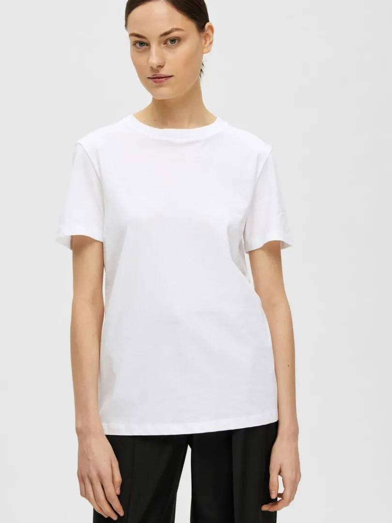 klassisk_tshirt_2-1.webp T-shirts>SELECTED KLASSISK T-SHIRT White