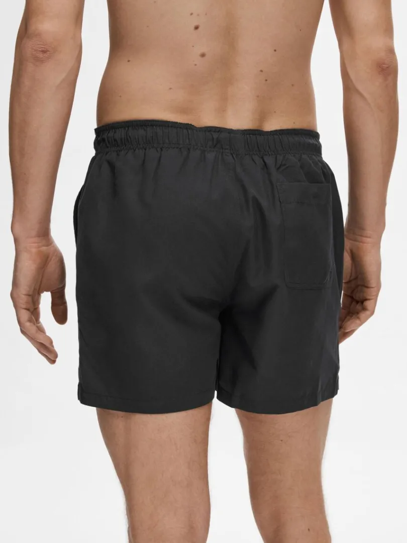klassiske_badeshorts_3.webp Shorts>SELECTED KLASSISKE BADESHORTS Black