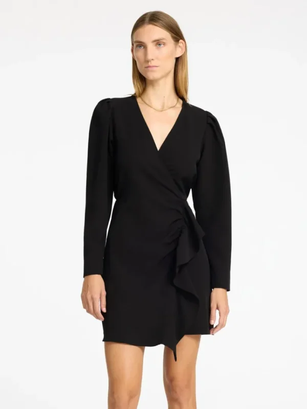 Kjoler>SELECTED KORT KJOLE MED FLÆSEDETALJE Black