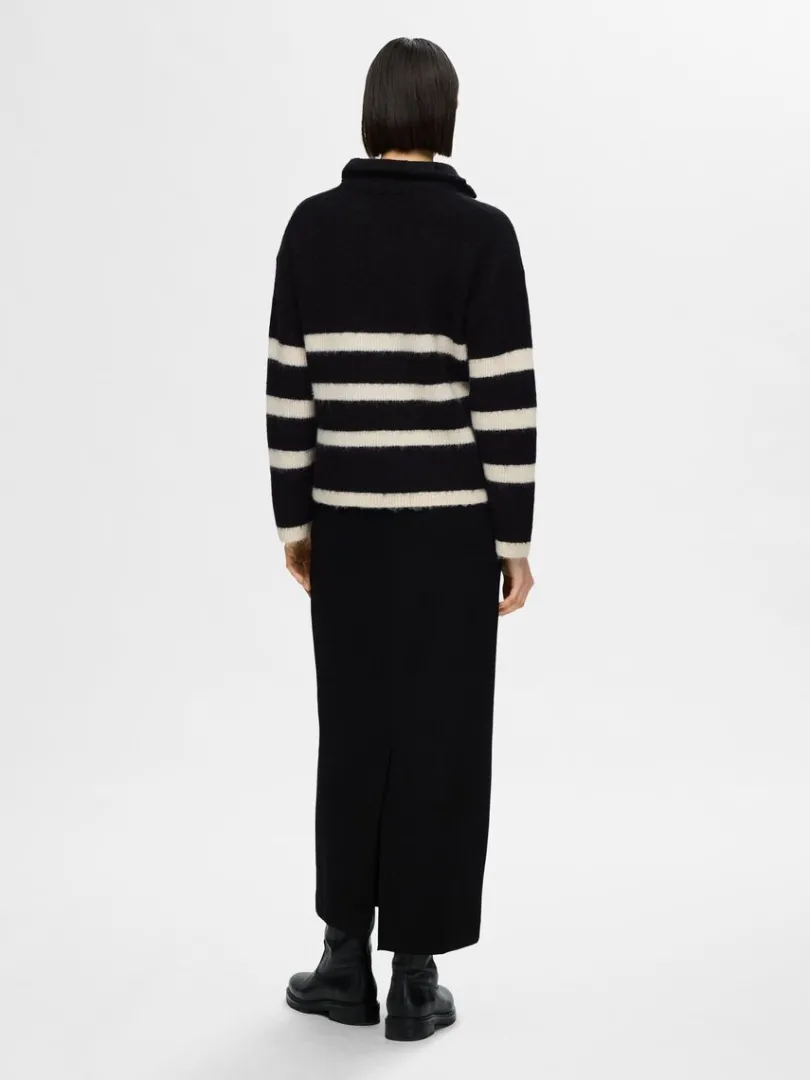kort_lynls_pullover_4-1.webp Strik>SELECTED KORT LYNLÅS PULLOVER Black