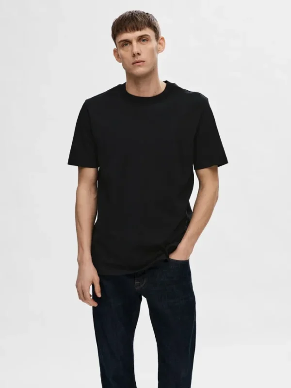 T-shirts>SELECTED KORTÆRMET AFSLAPPET FIT T-SHIRT Black