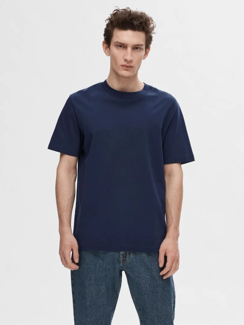 kortrmet_afslappet_fit_ts_0-3.webp T-shirts>SELECTED KORTÆRMET AFSLAPPET FIT T-SHIRT Blue