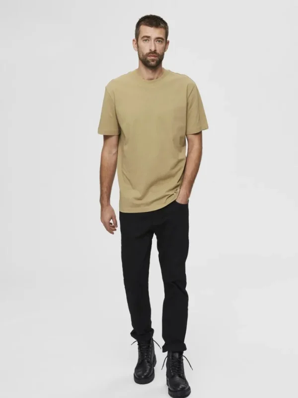 T-shirts>SELECTED KORTÆRMET AFSLAPPET FIT T-SHIRT Brown