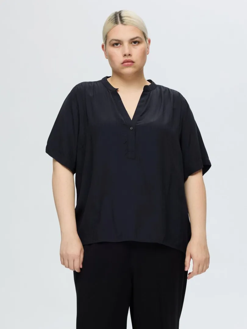 kortrmet_bluse_6.webp Toppe Og Bluser>SELECTED KORTÆRMET BLUSE Blue