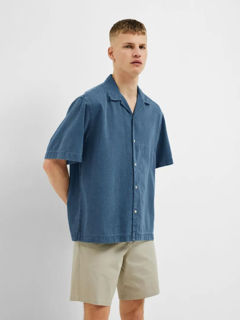 kortrmet_denimskjorte_3.webp Skjorter>SELECTED KORTÆRMET DENIMSKJORTE Blue