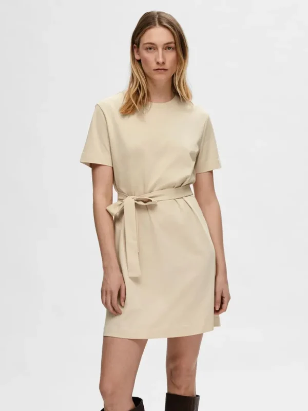 Kjoler>SELECTED KORTÆRMET KORT KJOLE Beige