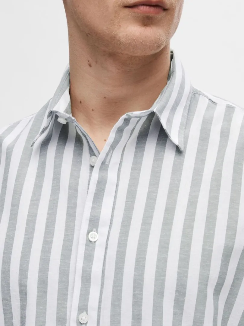 kortrmet_skjorte_5-13.webp Skjorter>SELECTED KORTÆRMET SKJORTE Green