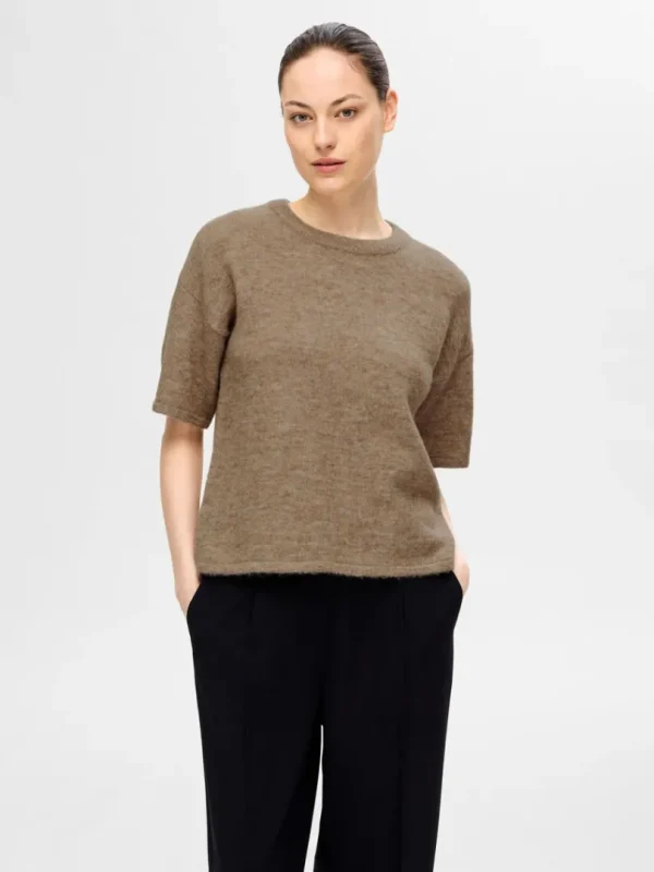 Strik>SELECTED KORTÆRMET STRIKKET TOP Brown