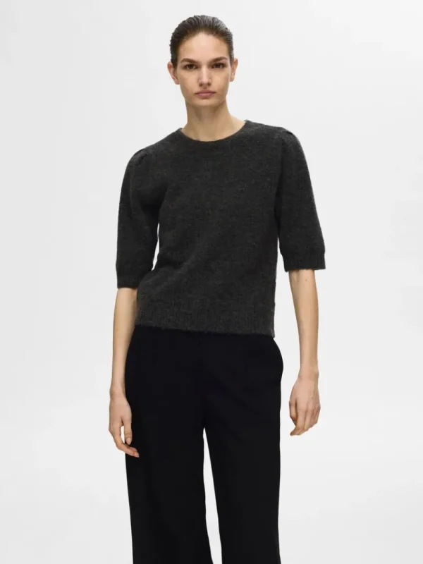 Strik>SELECTED KORTÆRMET STRIKKET TOP Grey