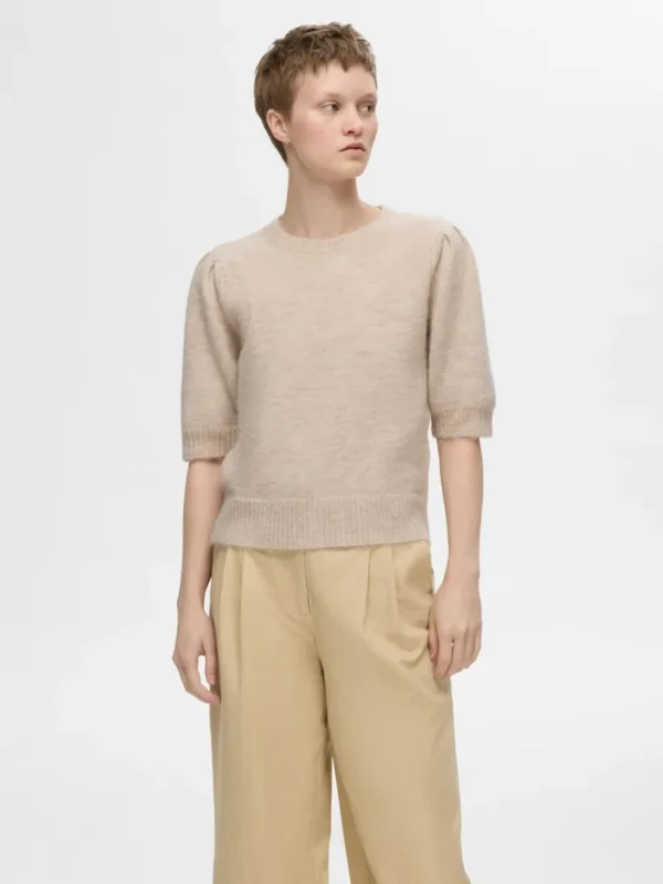 Strik>SELECTED KORTÆRMET STRIKKET TOP Beige