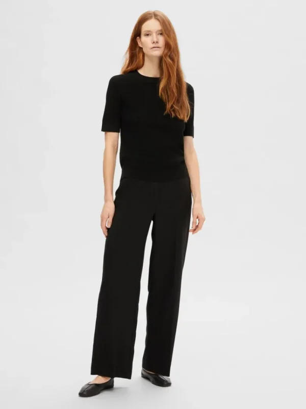 Strik>SELECTED KORTÆRMET STRIKKET TOP Black