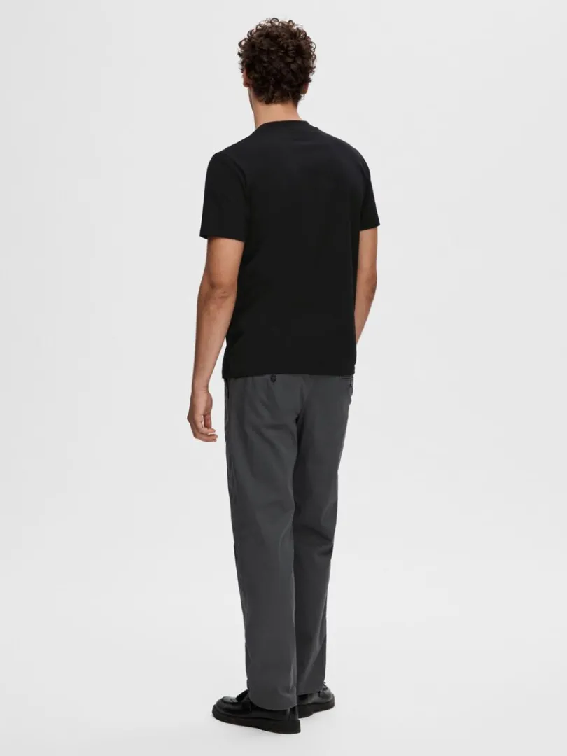 kortrmet_tshirt_4.webp T-shirts>SELECTED KORTÆRMET T-SHIRT Black