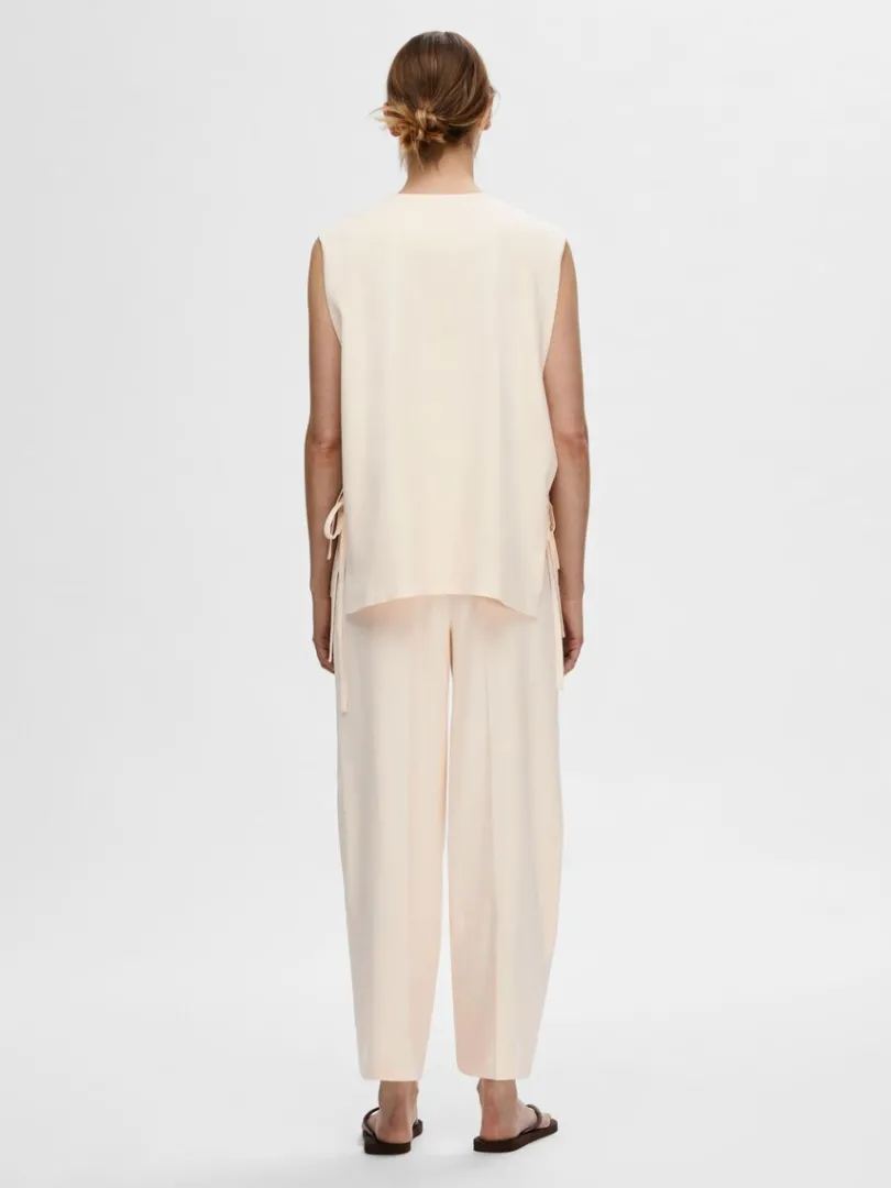 lang_oversized_vest_4.webp Jakkesæt & Blazers | Toppe Og Bluser>SELECTED LANG OVERSIZED VEST Beige