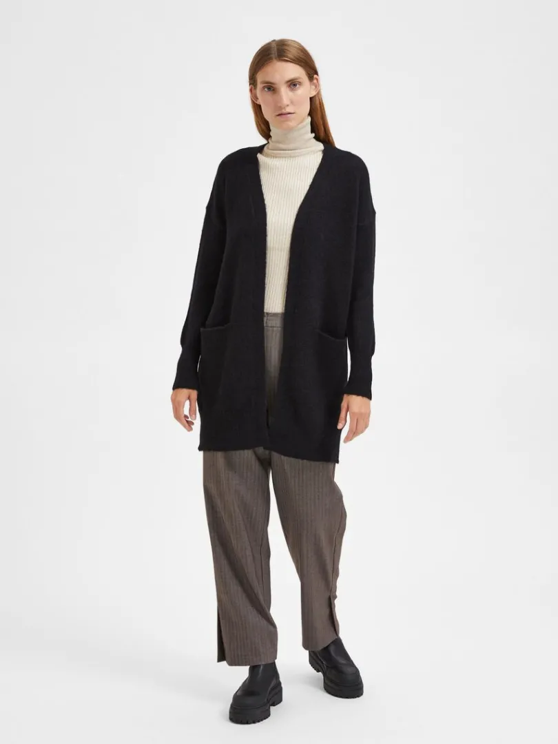 lang_strikket_cardigan_1-2.webp Strik>SELECTED LANG STRIKKET CARDIGAN Black