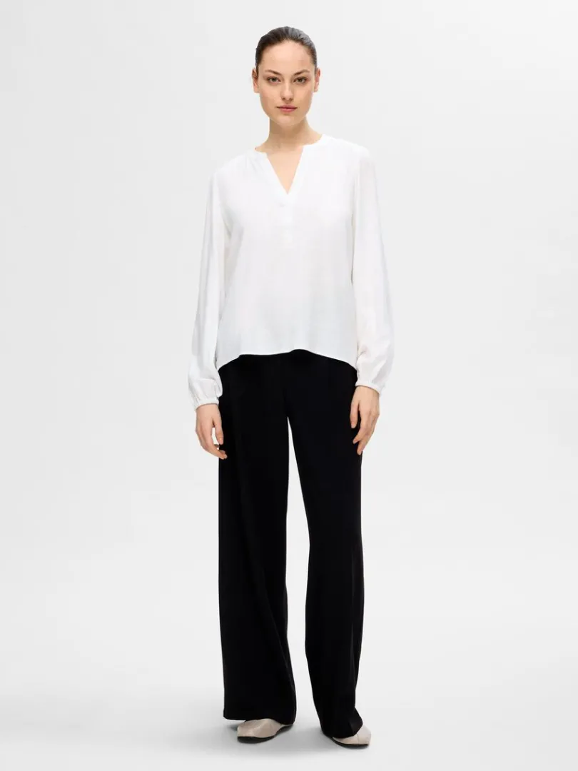 langrmet_bluse_1-9.webp Toppe Og Bluser>SELECTED LANGÆRMET BLUSE White