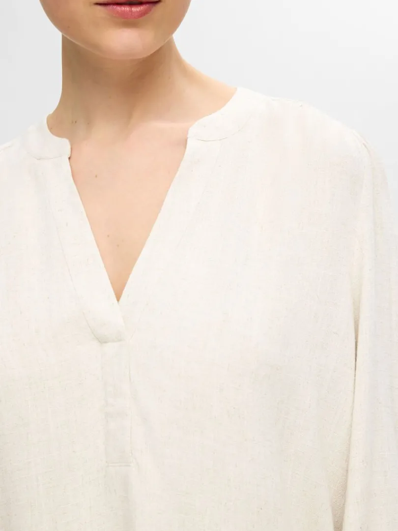 langrmet_bluse_4-4.webp Toppe Og Bluser>SELECTED LANGÆRMET BLUSE Beige