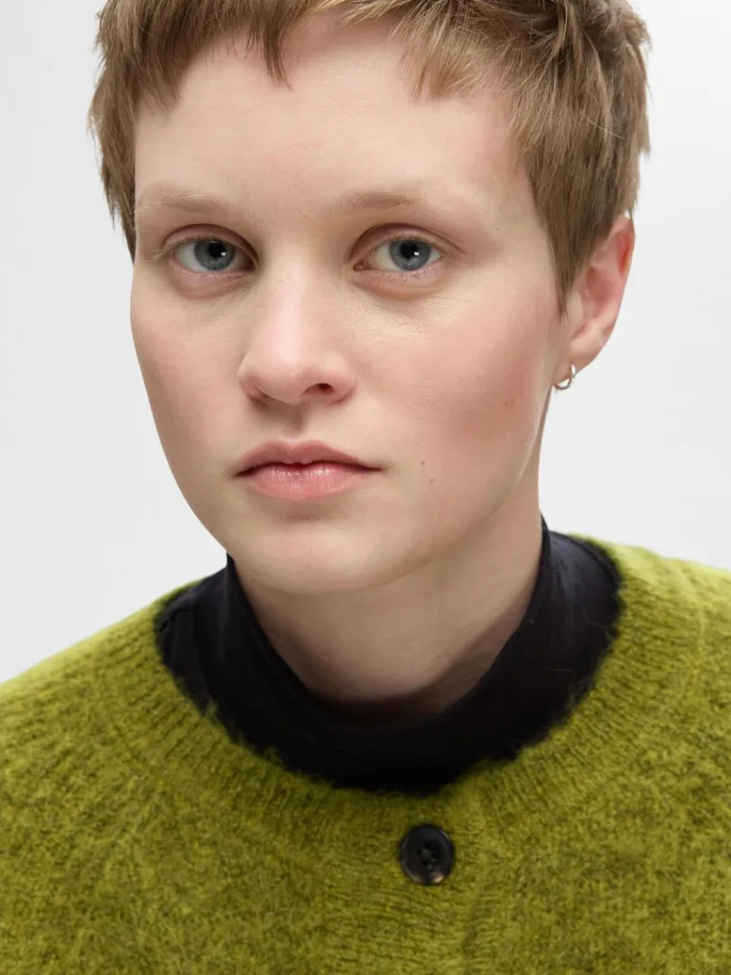 langrmet_cardigan_2-6.webp Strik>SELECTED LANGÆRMET CARDIGAN Green