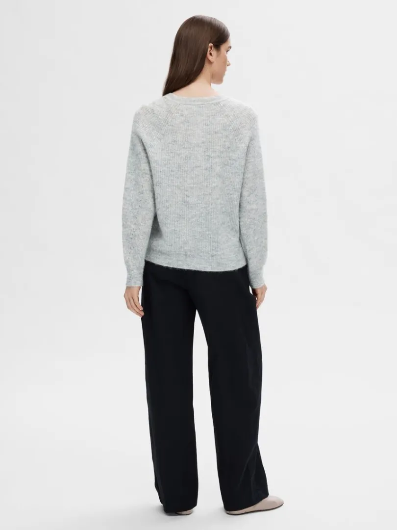 langrmet_cardigan_4-12.webp Strik>SELECTED LANGÆRMET CARDIGAN Grey