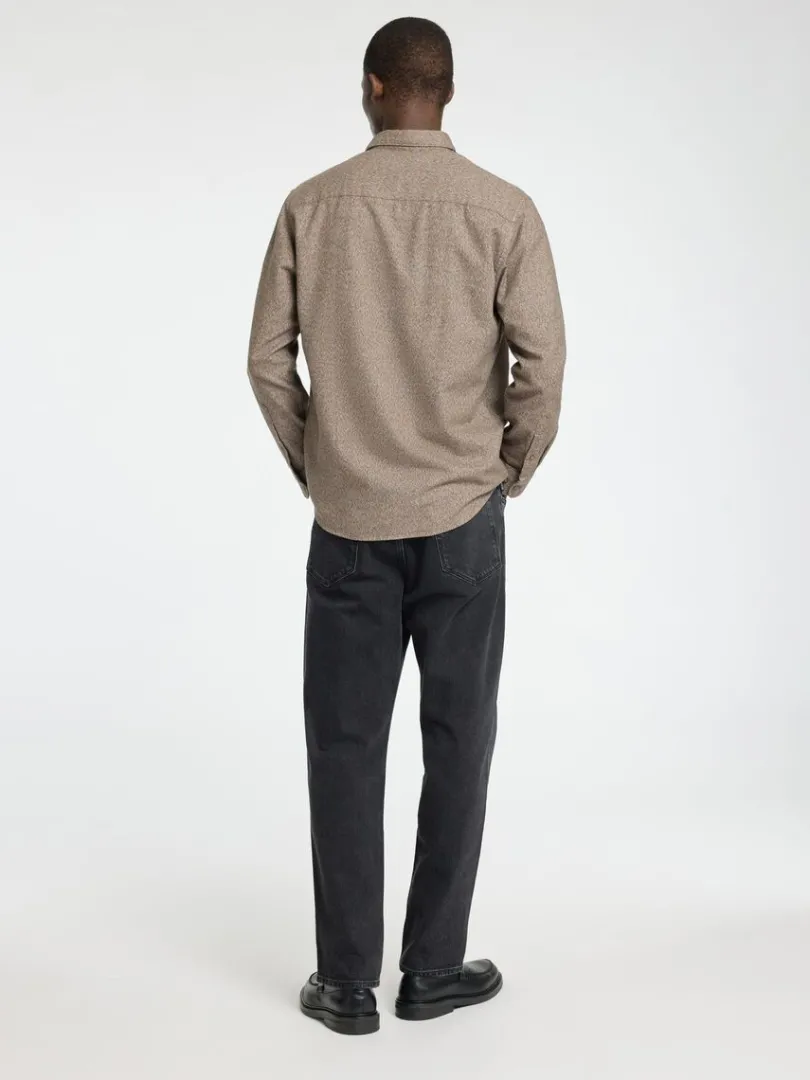 langrmet_flannelskjorte_1-2.webp Skjorter>SELECTED LANGÆRMET FLANNEL-SKJORTE Brown