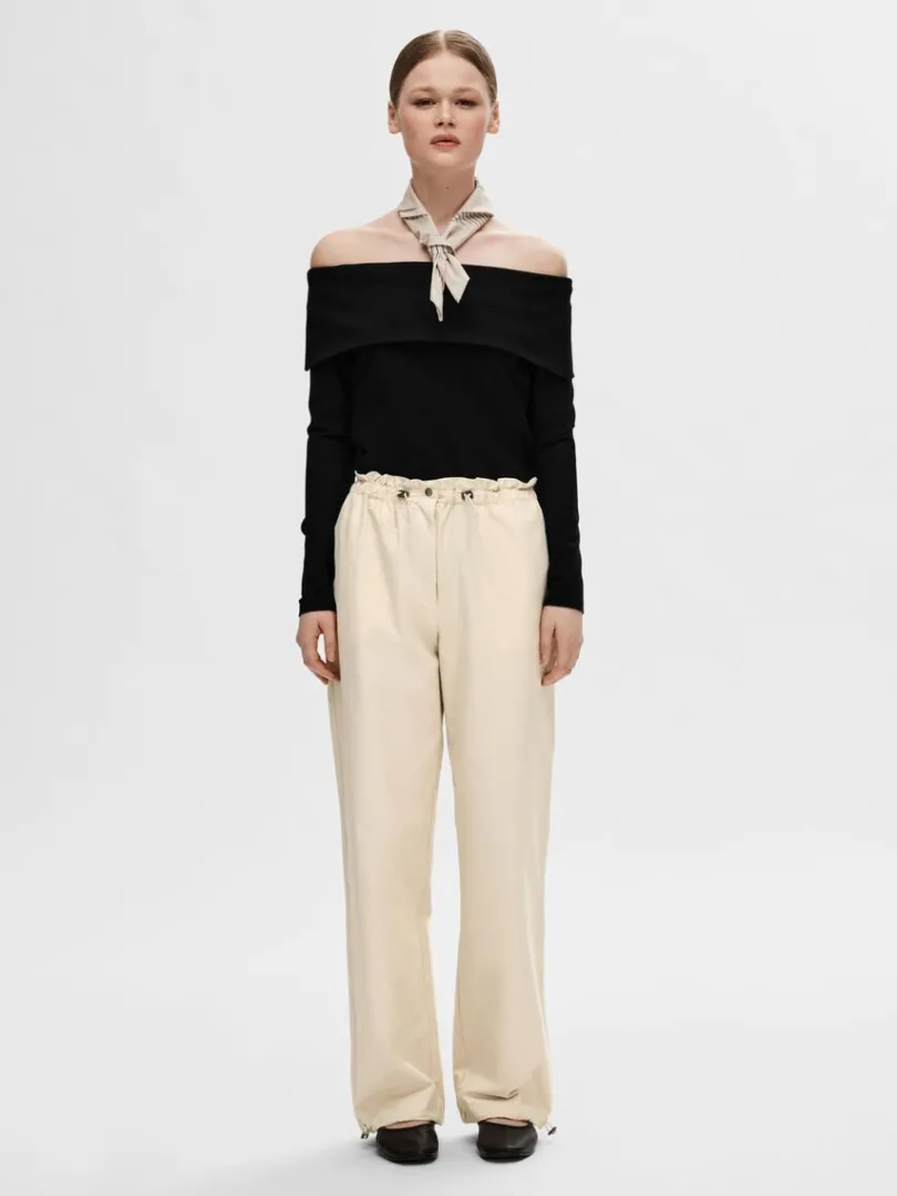 langrmet_offshoulder_top_1-1.webp Toppe Og Bluser>SELECTED LANGÆRMET OFF-SHOULDER TOP Black