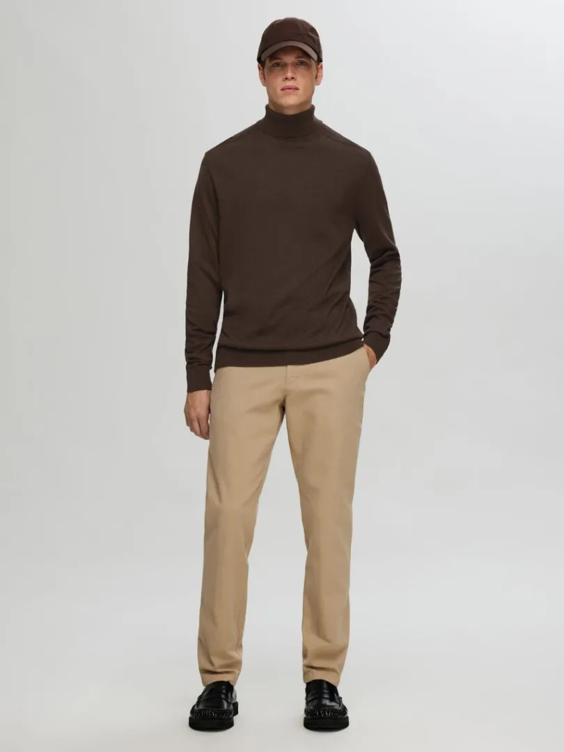 langrmet_rullekrave_pullo_1-2.webp Strik>SELECTED LANGÆRMET RULLEKRAVE PULLOVER Brown