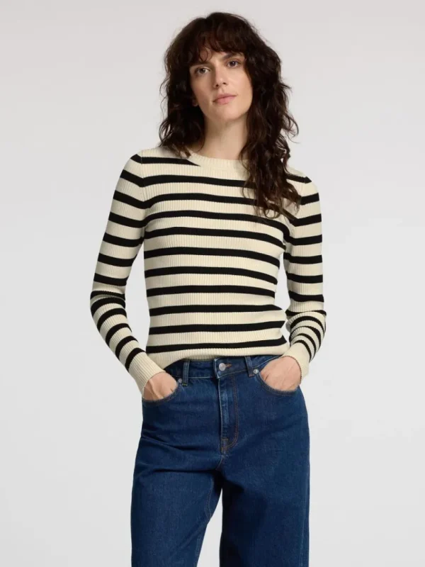 Strik>SELECTED LANGÆRMET STRIKKET TOP Beige