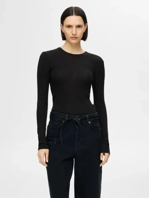 Strik>SELECTED LANGÆRMET STRIKKET TOP Black