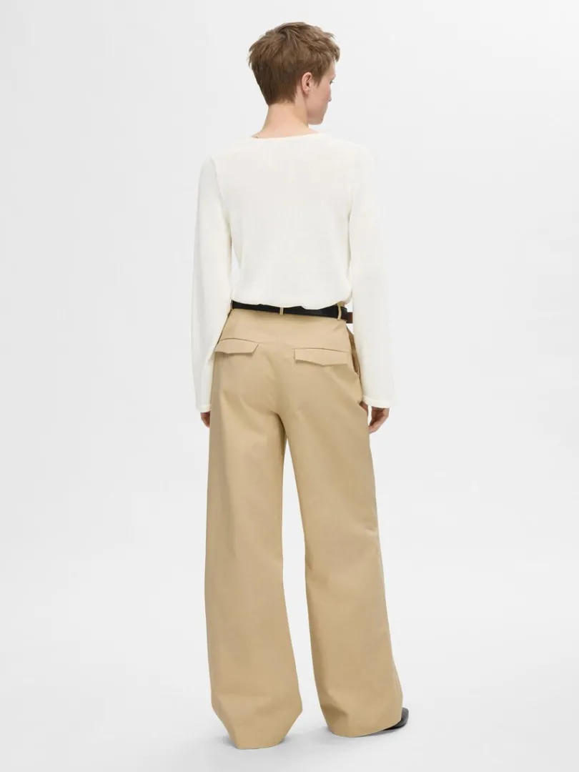 langrmet_strikket_top_4-8.webp Strik>SELECTED LANGÆRMET STRIKKET TOP Beige