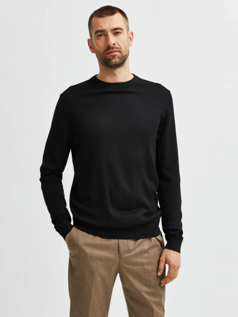 langrmet_striktrje_0-56.webp Strik>SELECTED LANGÆRMET STRIKTRØJE Black