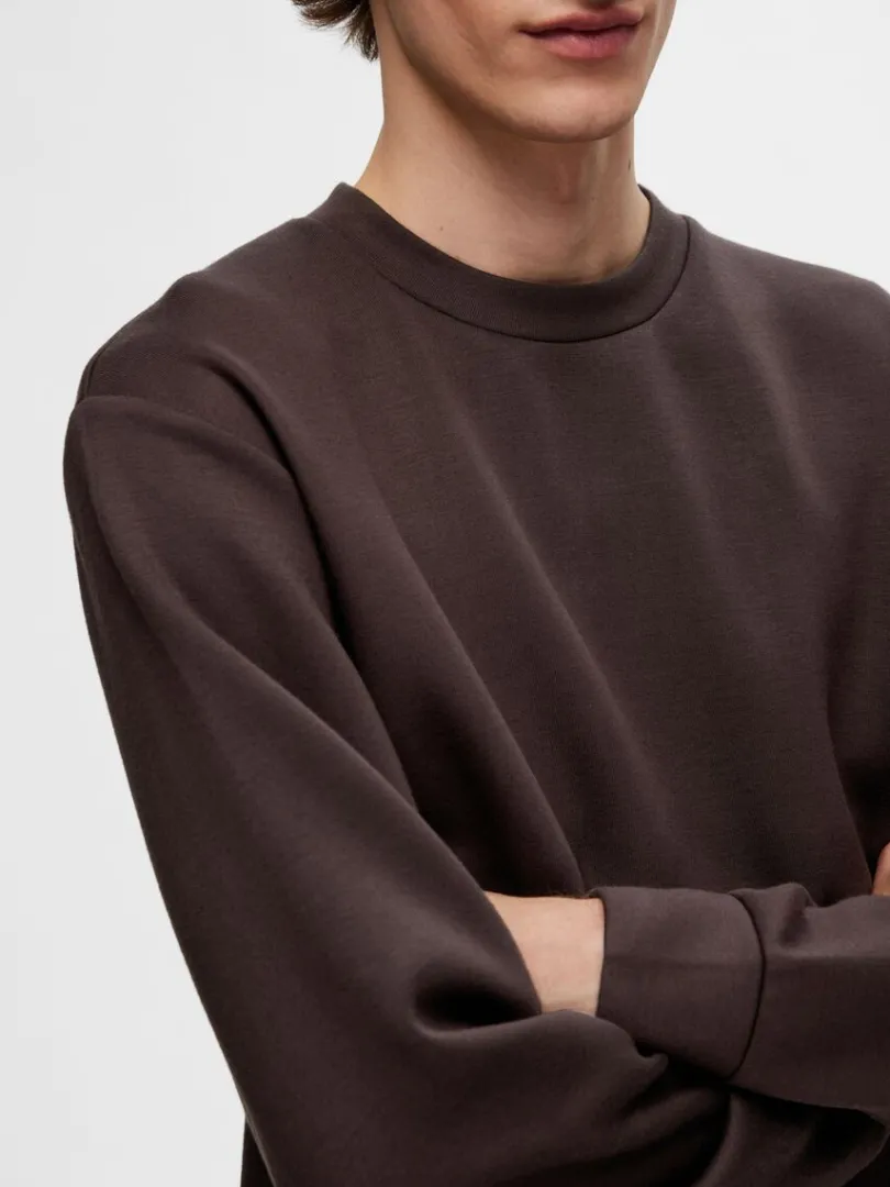 langrmet_sweatshirt_5-2.webp Hættetrøjer & Sweatshirts>SELECTED LANGÆRMET SWEATSHIRT Brown
