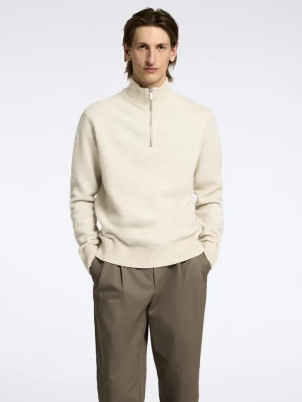 Strik>SELECTED LANGÆRMET TRØJE MED HALV LYNLÅS Beige