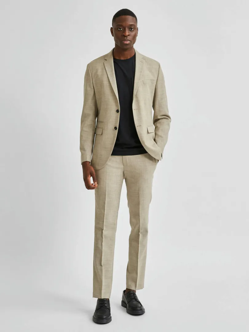 let_enkeltradet_blazer_1.webp Jakkesæt & Blazers>SELECTED LET ENKELTRADET BLAZER Beige