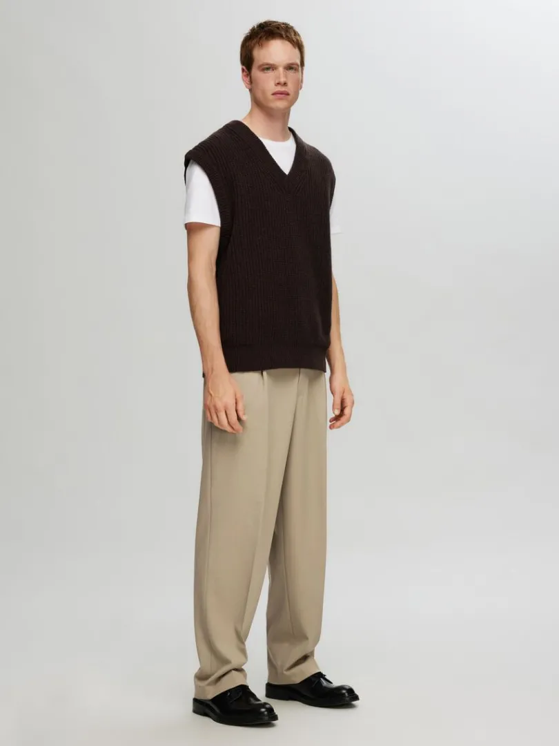 loose_fit_bukser_3.webp Bukser>SELECTED 220 LOOSE FIT BUKSER Beige