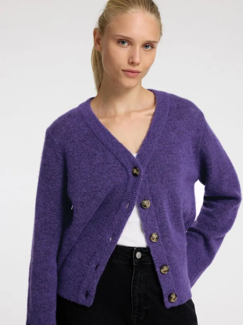 loose_fit_cardigan_3.webp Strik>SELECTED LOOSE FIT CARDIGAN Purple