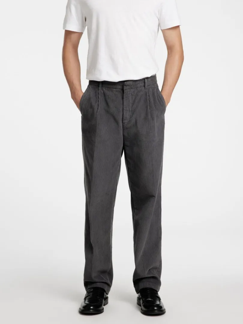 loose_fit_fljlsbukser_0-1.webp Bukser>SELECTED 220 LOOSE FIT FLØJLSBUKSER Grey