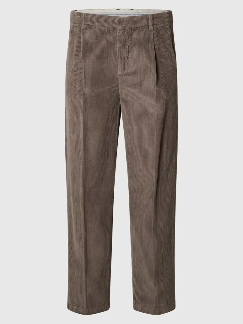 loose_fit_fljlsbukser_4.webp Bukser>SELECTED 220 LOOSE FIT FLØJLSBUKSER Brown