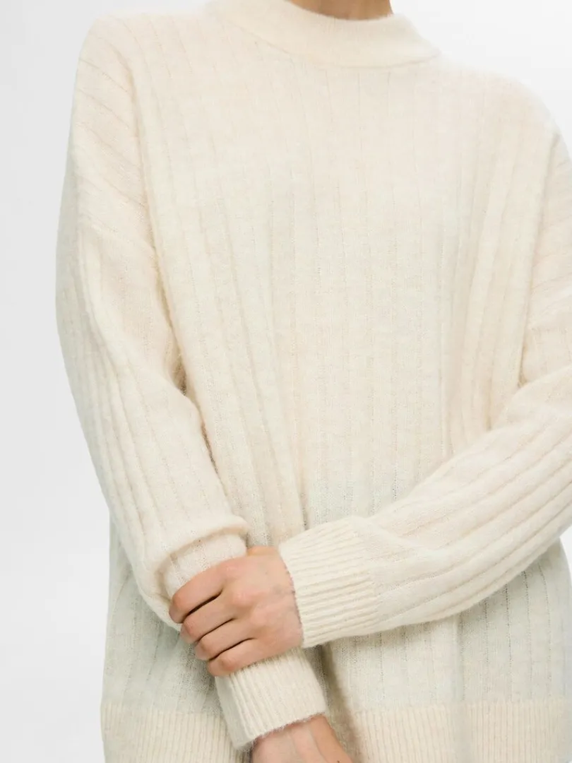 loose_fit_striktrje_3-1.webp Strik>SELECTED LOOSE FIT STRIKTRØJE Beige