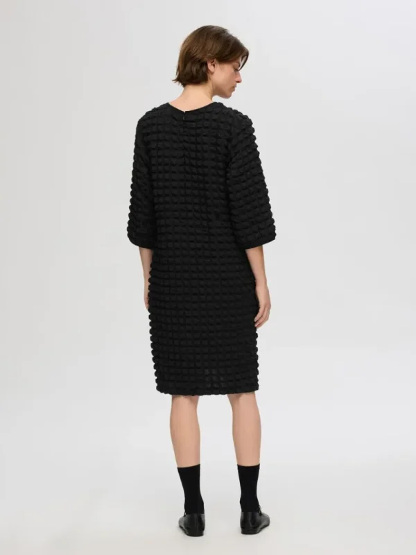 Kjoler>SELECTED MED TEKSTUR MIDIKJOLE Black