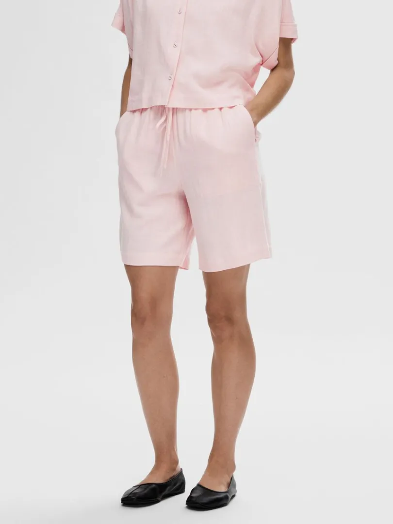 mellemhj_talje_shorts_1-4.webp Shorts>SELECTED MELLEMHØJ TALJE SHORTS Pink