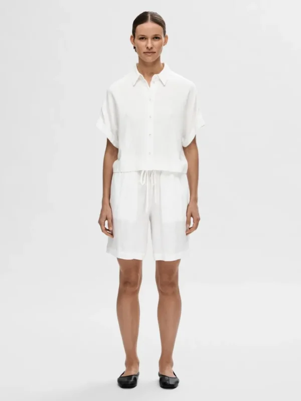 Shorts>SELECTED MELLEMHØJ TALJE SHORTS White