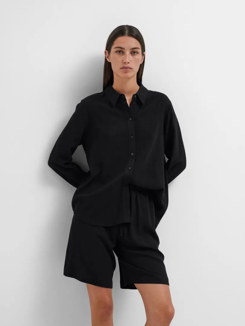 mellemhj_talje_shorts_3-3.webp Shorts>SELECTED MELLEMHØJ TALJE SHORTS Black