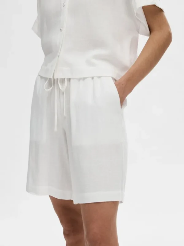 Shorts>SELECTED MELLEMHØJ TALJE SHORTS White
