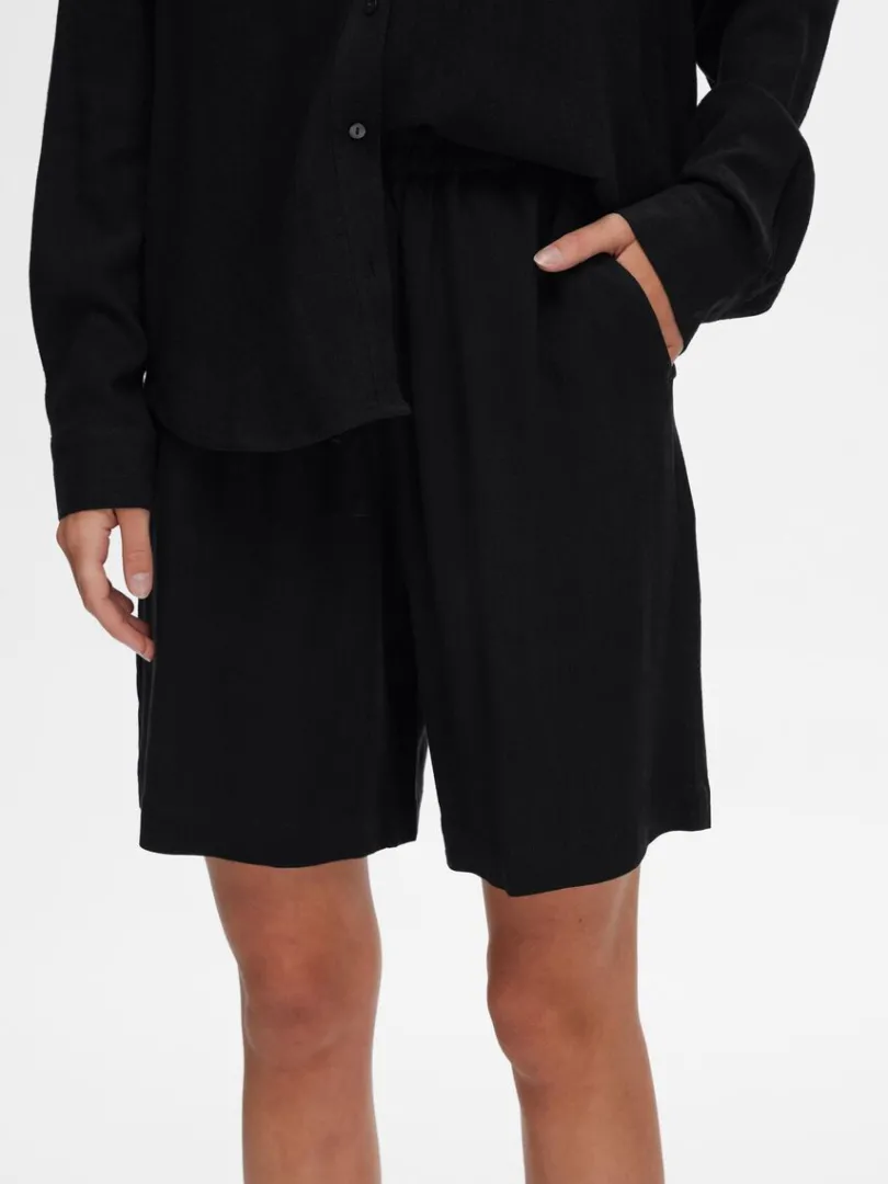 mellemhj_talje_shorts_4-3.webp Shorts>SELECTED MELLEMHØJ TALJE SHORTS Black